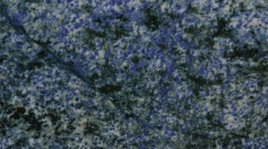 Azul Bahia Granit Fensterbank – Der exklusivste Edelstein-Naturstein der Welt in spektakulärem Blau (Sodalith) C&C Naturstein & Fliesen- Dormagen- Düsseldorf- Köln- Aachen- Bonn- Deutschland