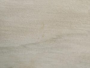 Anden White Quarzit Fensterbank – Die unzerstörbare Marmoroptik in strahlendem Weiß-Grau (2 cm Stärke) C&C Naturstein & Fliesen- Dormagen- Düsseldorf- Köln- Aachen- Bonn- Deutschland